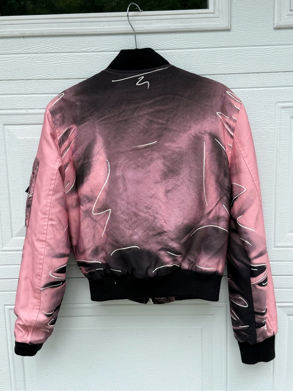 Moschino Couture Pink Graphic Bomber Jacket - Picture 2 of 6